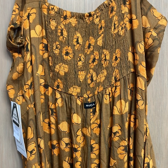 NWT RVCA romper size M - Picture 5 of 5